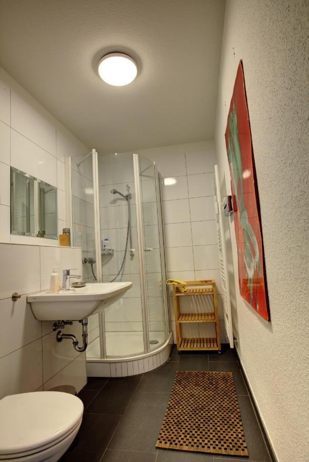 Air Boardinghouse Tulip Stockum, Zu Fuss - 3 Minuten Zur Messe Düsseldorf Kültér fotó